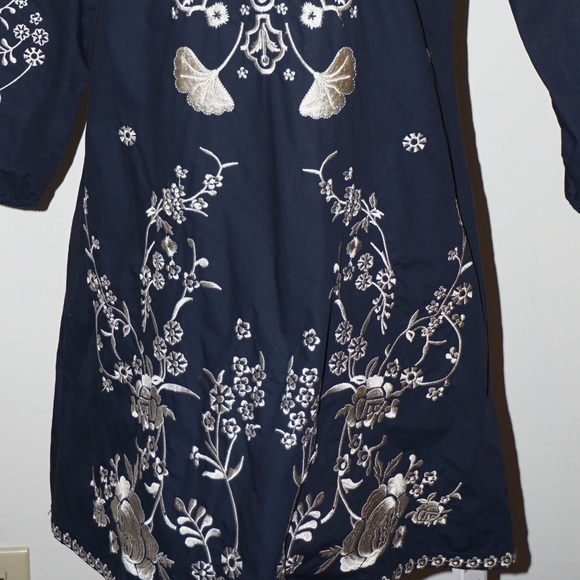 Stunning Quinpei.er Minidress beautiful embroidery - Picture 5 of 5